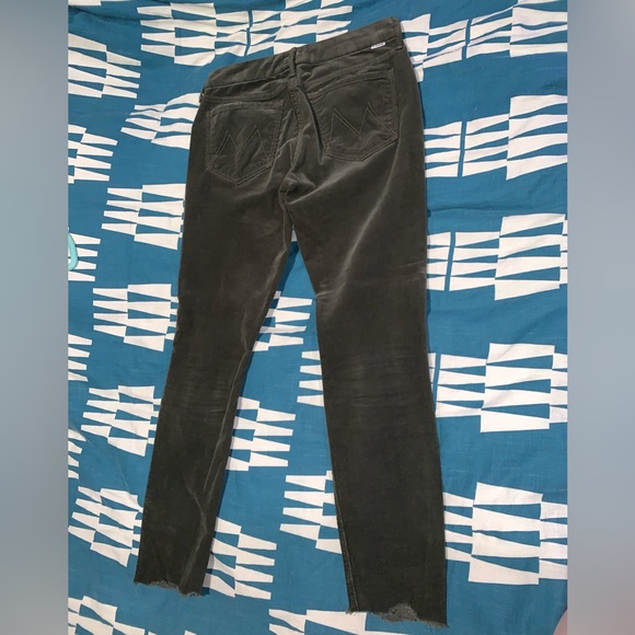 MOTHER The Looker Ankle Chew Corduroy Jeans - Picture 5 of 14